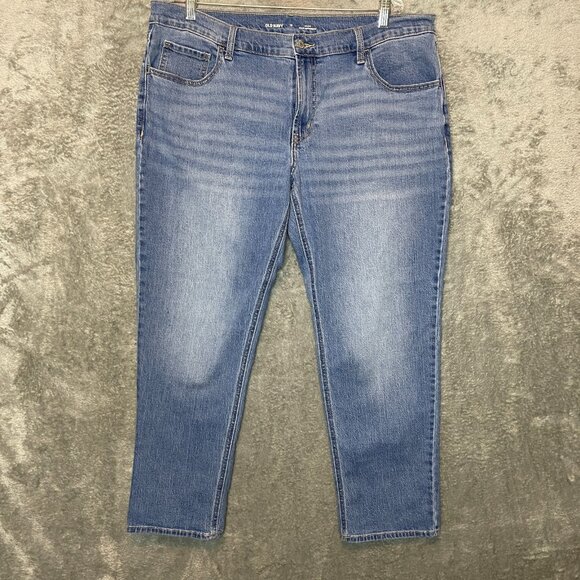 Old Navy Women Mid Rise WOW Boyfriend Medium Wash Cropped Denim Jeans 16 Petite - Picture 1 of 10
